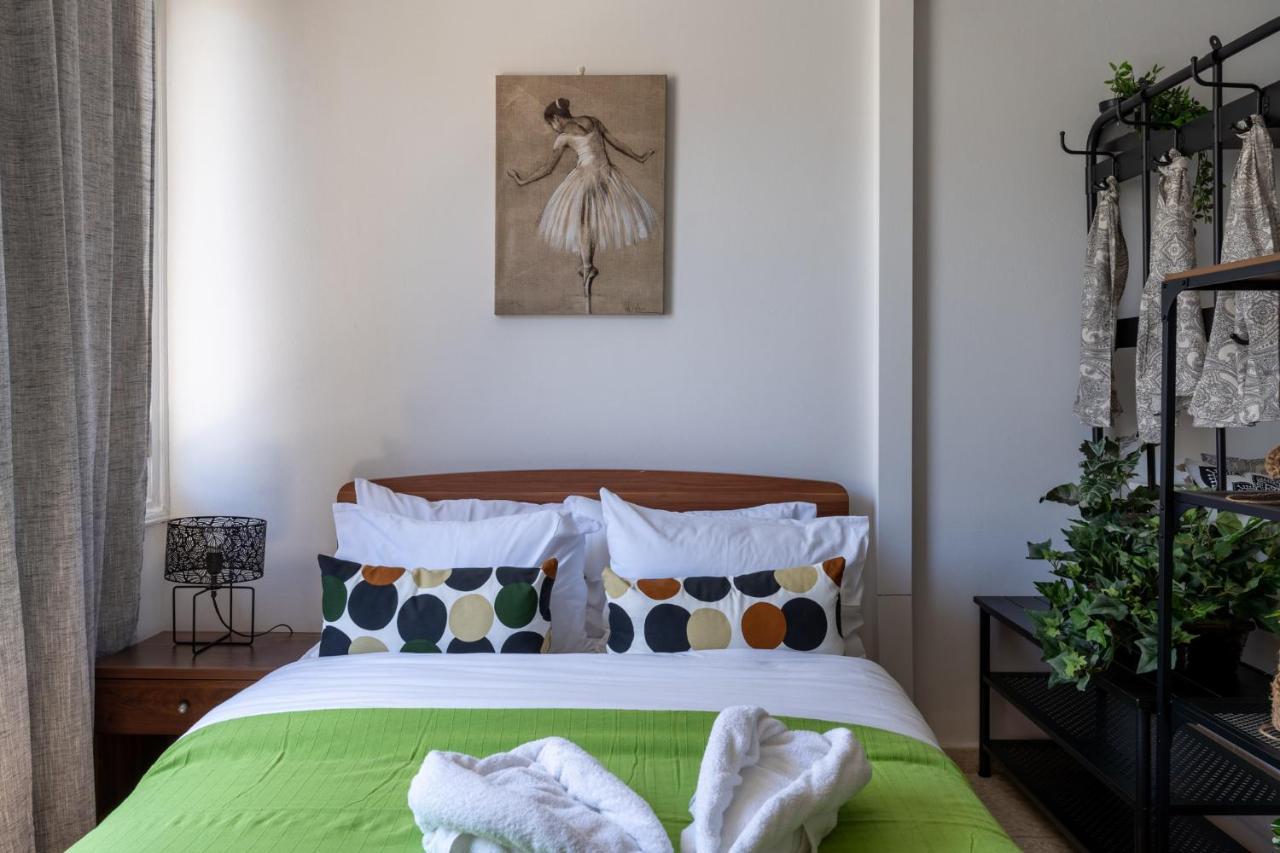 Oasis - Cozy Studio In Larnaca Buitenkant foto